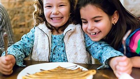 Πού να πάτε με τα παιδιά μετά την παρέλαση