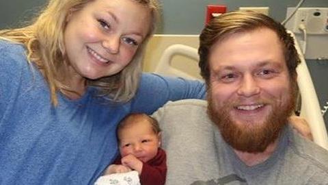 Έγκυος στον 10ο μήνα σώζει τον άντρα της λίγο πριν γεννήσει