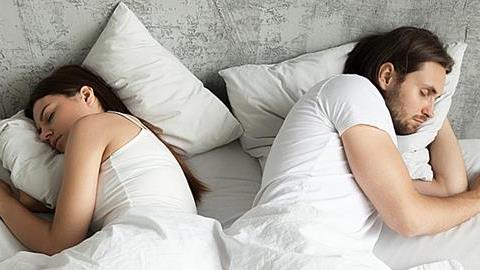 Γάμος χωρίς σεξ: Αυτός ο γνωστός «άγνωστος» και πώς να τον αντιμετωπίσετε