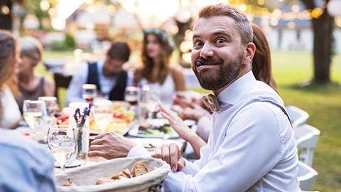 7 γραφικοί τύποι καλεσμένων που συναντάς σε κάθε γάμο