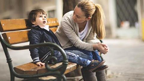 Πώς να βοηθήσετε τα παιδιά να προσαρμόζονται πιο εύκολα