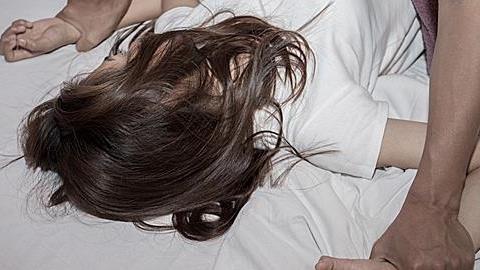 Ο σύντροφός μου γίνεται βίαιος κατά τη σεξουαλική επαφή και δεν το αντέχω. Τι να κάνω; 