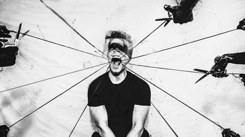 Πώς είναι να ζεις με ψυχική διαταραχή: 4 άτομα εξομολογούνται