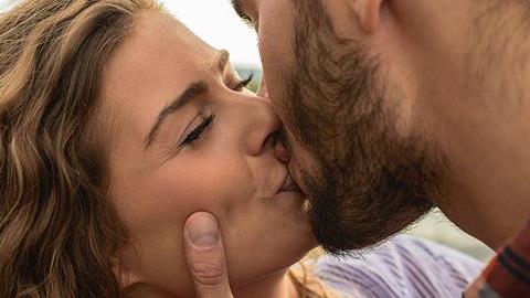 «Μπορεί να είμαι κουρασμένη όμως επιδιώκω να κάνω σεξ με τον άντρα μου»