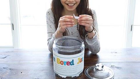 To βάζο της βαρεμάρας: Η λύση μιας μαμάς στα «βαριέμαι» των παιδιών της