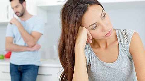 Με τον άντρα μου δεν ήμασταν έτοιμοι να γίνουμε γονείς και μετά τον γάμο μαλώνουμε συνέχεια. Τι να κάνω;