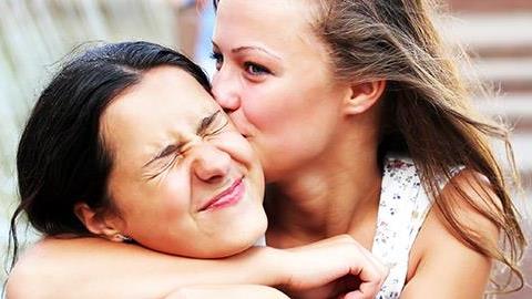 Τα χαρακτηριστικά που πρέπει να ψάχνεις στους ανθρώπους αν θες να είναι αληθινοί φίλοι 