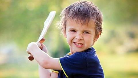 «Δεν αντέχω τα παιδιά της καλύτερής μου φίλης»: Μια μαμά εξομολογείται