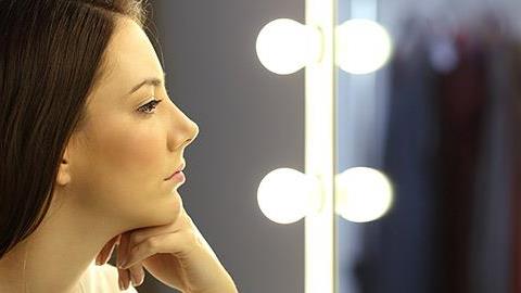 Γυναικείες ανασφάλειες: Άραγε ξεπερνιούνται ποτέ;