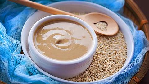 Ταχίνι: Γιατί πρέπει να δίνουμε στα παιδιά μία κουταλιά την ημέρα