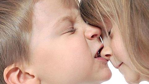 Ο γιος μου δάγκωσε στο νηπιαγωγείο δύο παιδάκια. Από πού προέρχεται αυτή η συμπεριφορά;