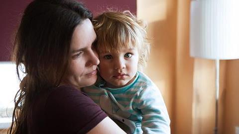 «Ξέχασα πώς να είμαι ευτυχισμένη μαμά»