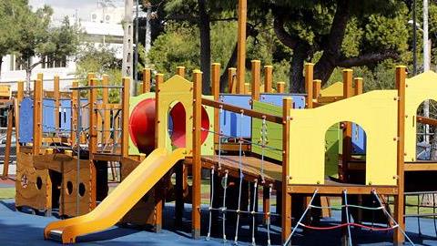 Ένα νέο σύγχρονο παιδότοπο απέκτησε η Γλυφάδα!
