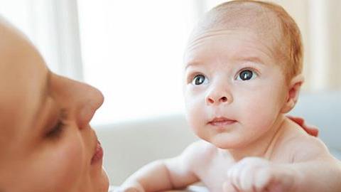 Οι αλλαγές που δεν ξέρατε ότι συμβαίνουν στο γυναικείο σώμα μετά τον τοκετό