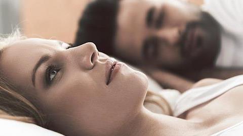 Τι κάνεις όταν η ερωτική ζωή με τον σύντροφό σου δεν σε ικανοποιεί