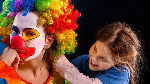 Όταν έχεις παιδιά, αναγκάζεσαι να ζεις τις Απόκριες!