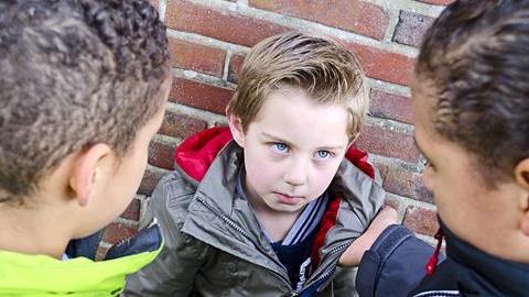 7 βιβλία για να μείνουν τα παιδιά μακριά από το bullying (και το bullying μακριά από τα παιδιά)