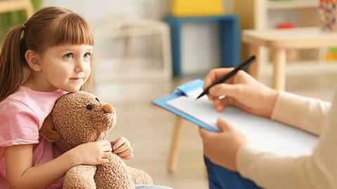 Τα παιδιά δεν χρειάζονται ψυχολόγο, χρειάζονται αγάπη 