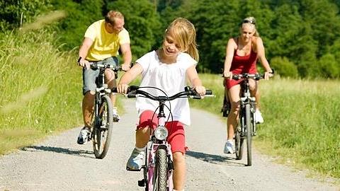 10 τρόποι για να ασκηθείτε μαζί με το παιδί 