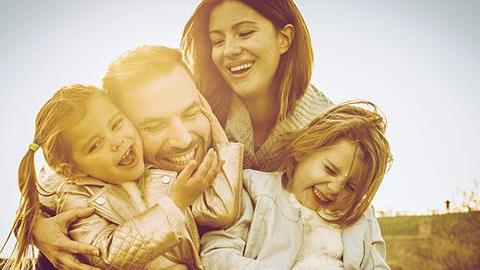 Τα παιδιά μεγαλώνουν πολύ γρήγορα: Πώς να ζήσετε την κάθε στιγμή μαζί τους!