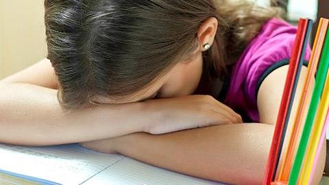 Δεν είναι κρίμα τα παιδιά μας να κουράζονται περισσότερο από εμάς;