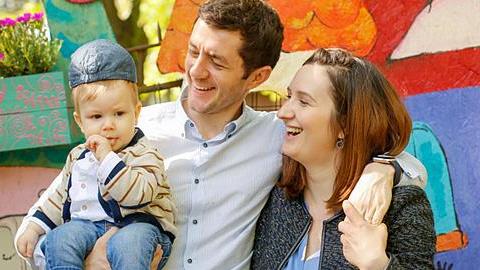 «Οι 10 κανόνες που εφαρμόζουμε για να βάλουμε όρια στο γιο μας»