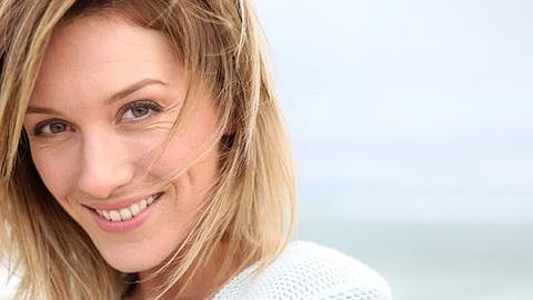 6 αντιγηραντικές τροφές που χρειάζεται μια γυναίκα μετά τα 40 