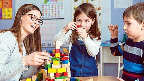 Πότε ξεκινούν οι εγγραφές σε νηπιαγωγεία και δημοτικά για την επόμενη σχολική χρονιά