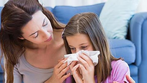 Αλλεργική ρινίτιδα:Πώς θα την ξεχωρίσετε από ένα απλό κρυολόγημα