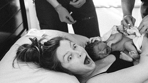 H ανατρεπτική ιστορία που κρύβεται πίσω από την έκπληξη αυτής της μαμάς 