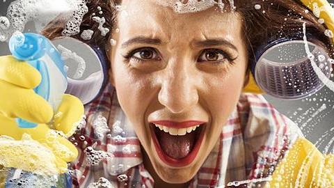 4 τύποι μαμάδων όταν καθαρίζουν