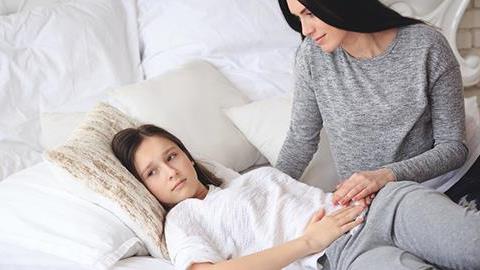 Η 9χρονη κόρη μου μάλλον ετοιμάζεται για περίοδο. Πρέπει να ανησυχήσω;