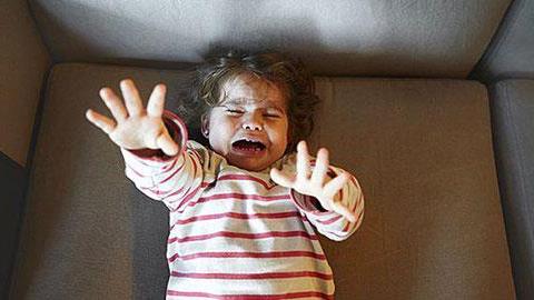 «Το ψέμα που είπε η νταντά για να καλύψει τον τραυματισμό της κόρης μου»