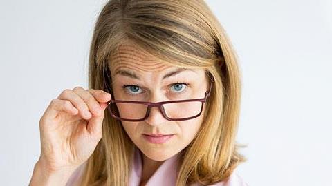 Μια έμπειρη νταντά αποκαλύπτει τα 4 πιο συχνά λάθη που κάνουν οι γονείς 