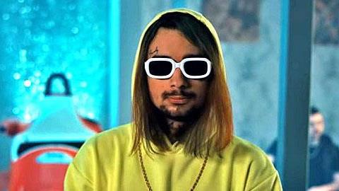 Μπαμπάς 2 έφηβων κοριτσιών καταγγέλλει τον Sin Boy