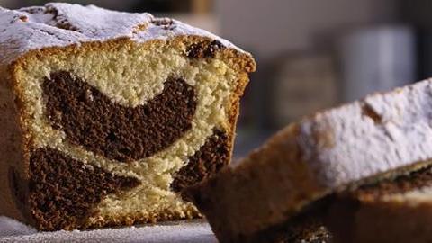 Πώς να φτιάξετε βήμα-βήμα το πιο αφράτο μαμαδίστικο κέικ!