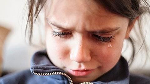 Πώς να προετοιμάσω την 5χρονη κόρη μου πριν χωρίσω από τον νέο μου σύντροφο;