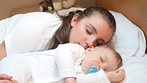 10 συμβουλές κατά της εξάντλησης των νέων μαμάδων