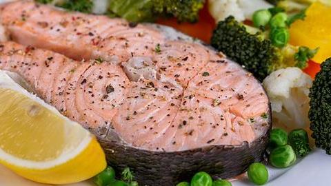 Μαγειρέψτε στον ατμό: 3 υγιεινές συνταγές που η νοστιμιά τους θα σας ξαφνιάσει!