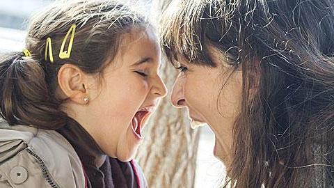 «Ένα νήπιο που τσιρίζει είναι προτιμότερο από ένα φοβισμένο, σιωπηρό παιδί»: Το post που έγινε viral