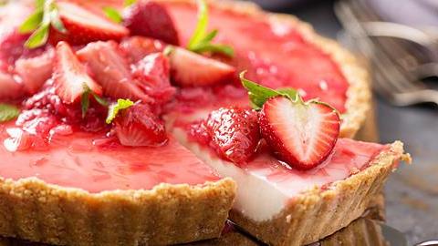 Γρήγορη τάρτα φρούτων με γιαούρτι…χωρίς ψήσιμο!