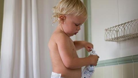 Με τι τρόπο να κόψω την πάνα στον 3χρονο γιο μου;