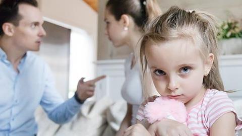 7 κανόνες για ένα πολιτισμένο διαζύγιο που δεν θα πληγώσει το παιδί