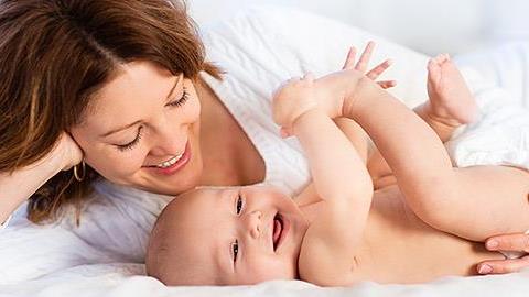 Όταν γίνεσαι μαμά, όλα αλλάζουν κι ας μην το πίστευες