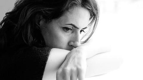 Η δυναμική γυναίκα όταν φεύγει δεν κοιτάζει πίσω