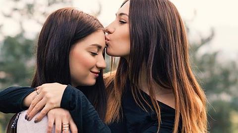 Η αδερφή μου ήταν και παραμένει η δεύτερη μαμά μου 