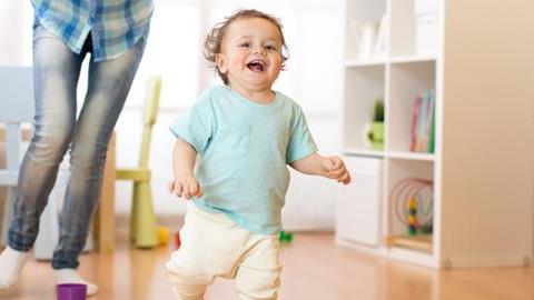 «Μαμούνια έχει ο πισινός σου;»: Γιατί τα υπερκινητικά παιδιά γίνονται ευφυείς ενήλικες