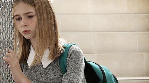 «Δεν της έκαναν bullying αλλά κάτι  χειρότερο: την αγνοούσαν για 6 ολόκληρα σχολικά χρόνια» 