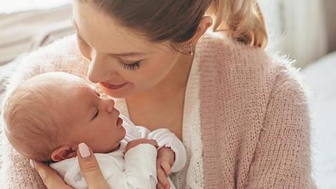 «Όσα θα ήθελα να μου έχουν πει πριν γίνω μαμά»