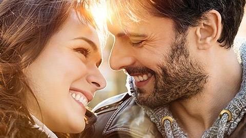 5 σημάδια που αποδεικνύουν πως έχετε έναν πιστό σύντροφο